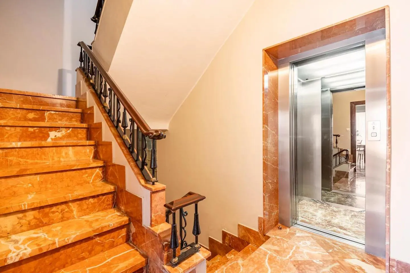 Puerta De Jerez II (Adults Only) Apartment Seville Spain